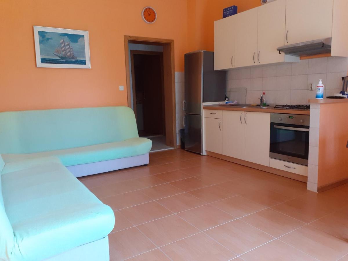 Apartments Vrisika-Family Apartment มาคาร์สกา ภายนอก รูปภาพ